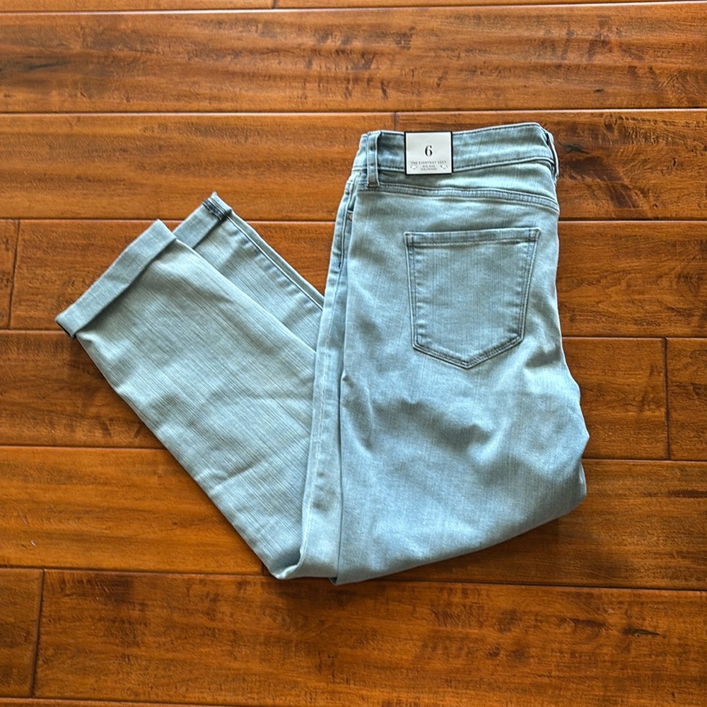 NWT WHBM Jeans size 6